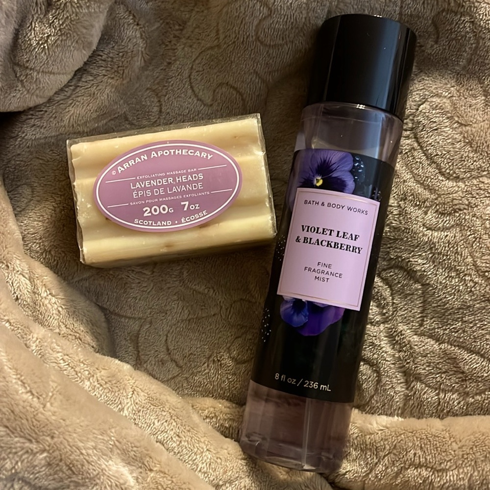 Relaxing Bath & Body Duo/Gift Set - Brand New! 💜